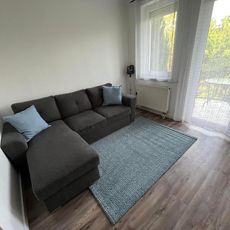 Maja Apartmanhaz Balatonlelle Exteriör bild