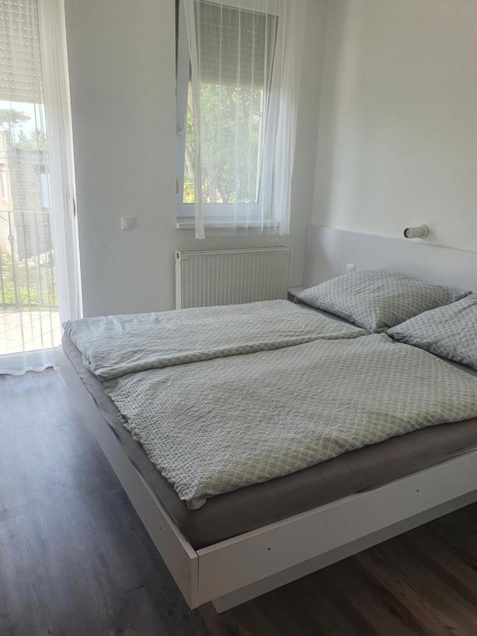 Maja Apartmanhaz Balatonlelle Exteriör bild